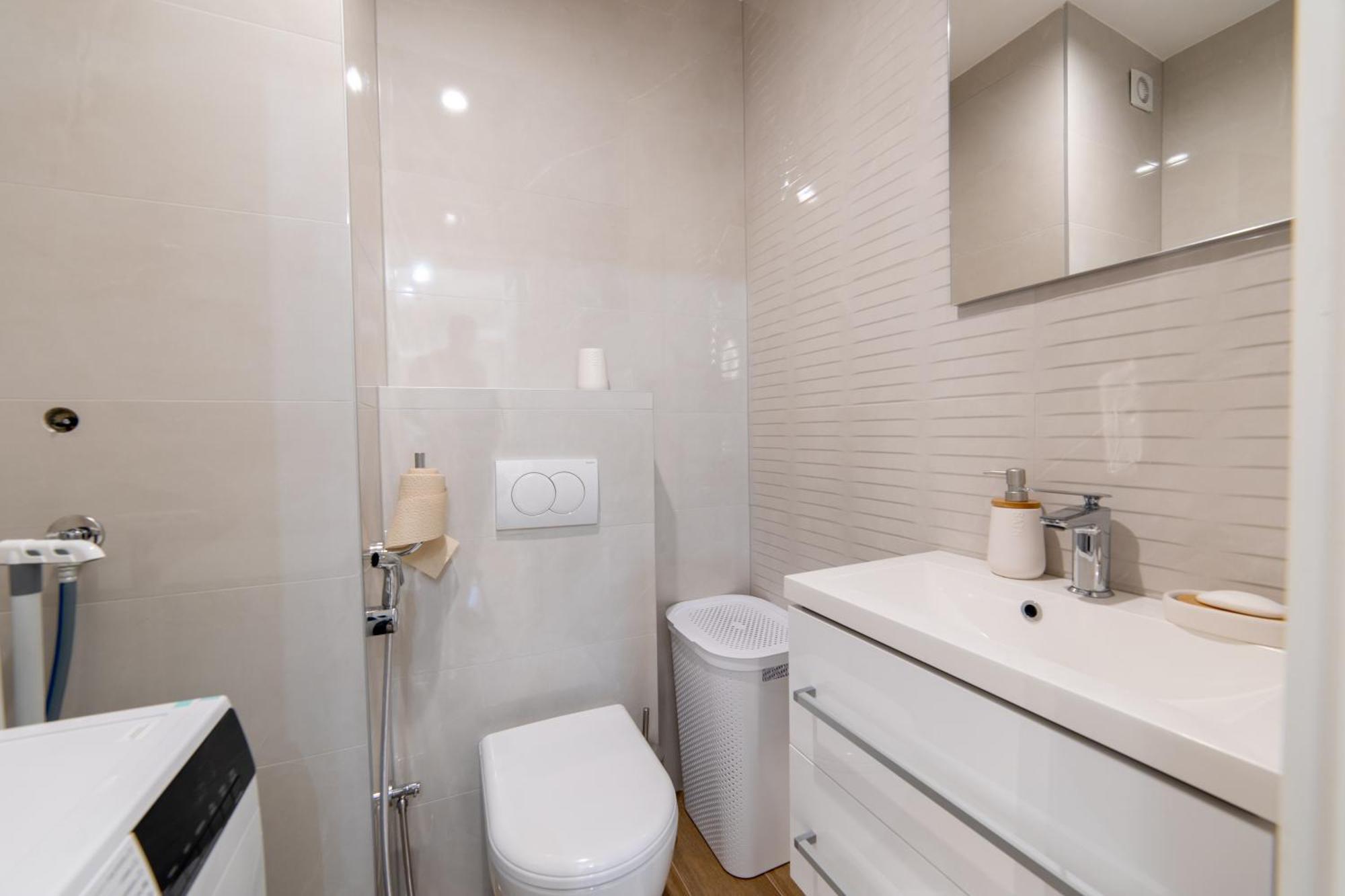 Old Town Heaven 3-Bedroom Apartment With Balcony Szarajevó Kültér fotó