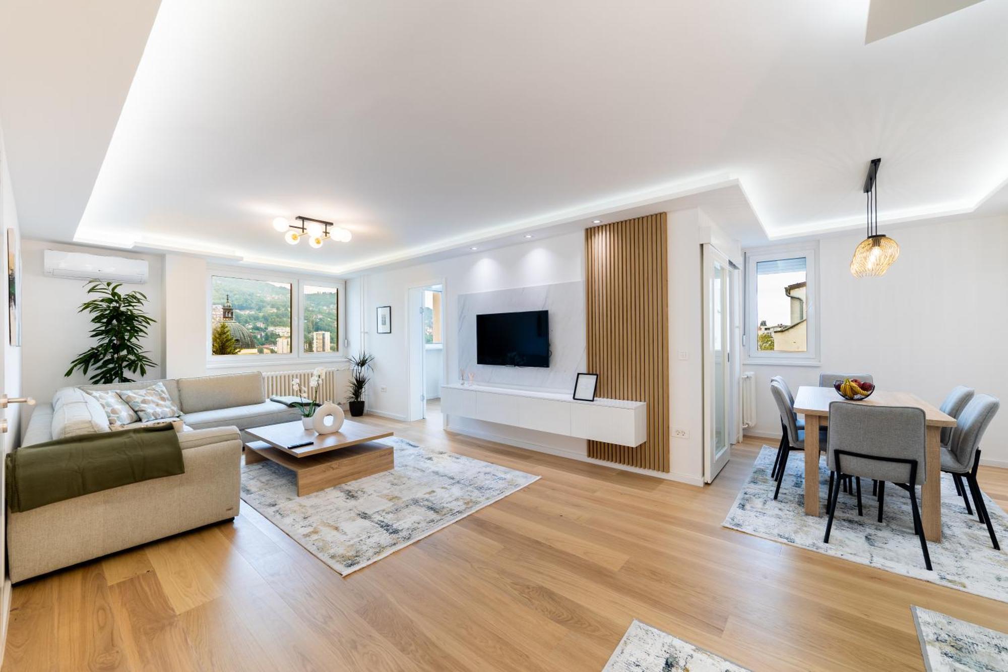 Old Town Heaven 3-Bedroom Apartment With Balcony Szarajevó Kültér fotó